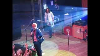 Gerard Way - Maya the Psychic (with intro) 10/23/14