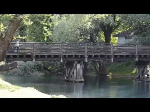 BISCANI.NET video anketa: Šta biste uradili da saznate da vam je prvi komšija heteroseksualac?