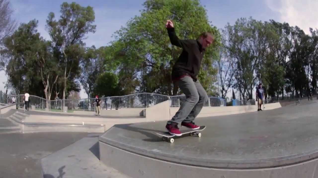 Sierra Fellers & Mark Appleyard skating Santa Ana Park