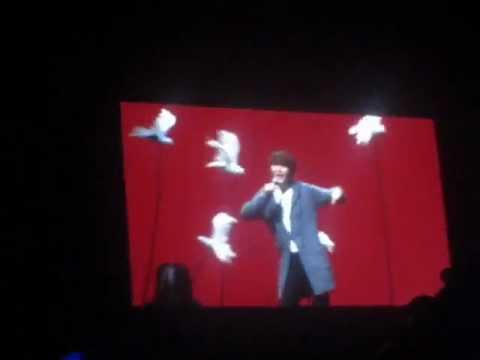 120428 SS4INA Day 2 - Kyuhyun and the birds in "Walking"