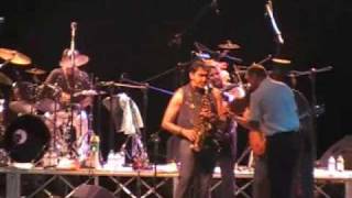 E. kusturica &amp; No Smoking Orchestra - Upside down