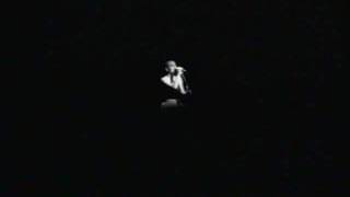 sinead o&#39;connor i am stretched on your grave .mpg