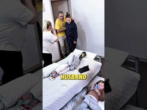 She made a pillow scarecrow — parents kissed it goodnight!#funny