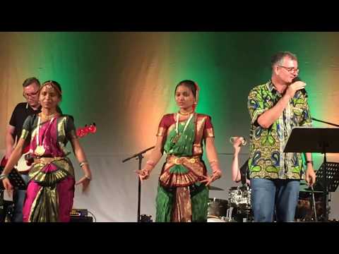 Namaste: Nethanja-Hymne - Christoph Zehendner und indische Freunde