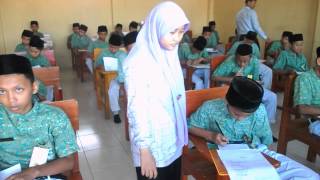 preview picture of video 'daarul muttaqien 2 ilat tangerang suasana ujian / PA'