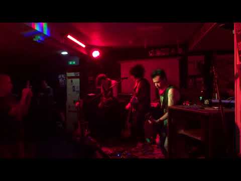 Liqueur -  Head on the Door - The Doll at The Black Bull 20171012