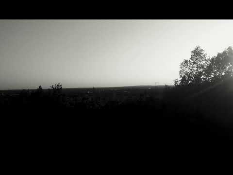 sampluje przeszłość (prod.rewus)