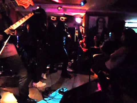 Capitan Nirvana - "Hard Voltage" The Trooper (Iron Maiden cover)