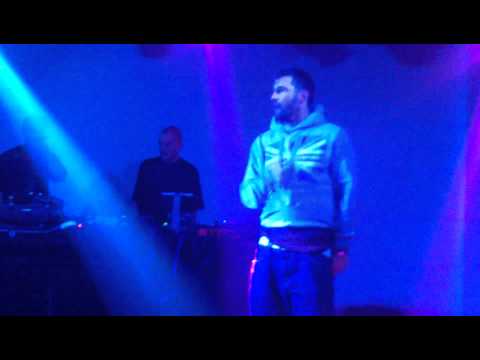 Alex P - Muzika (Live in 4KM)