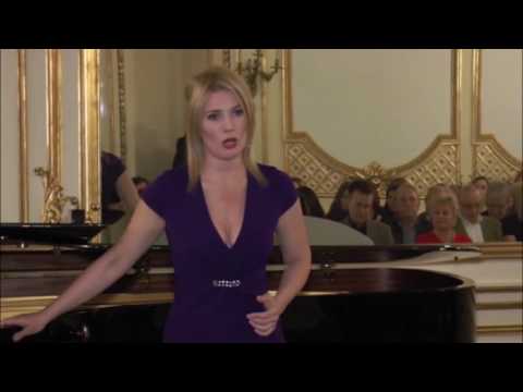 Mezzosoprano Edyta Kulczak - Nie płacz nade mną - M.Karłowicz