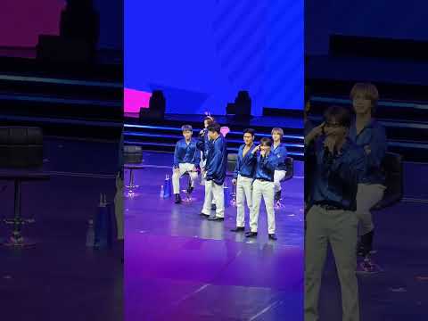Super Junior dancing to ‘Super’ by Svt at the SJ Fan Party. #superjunior