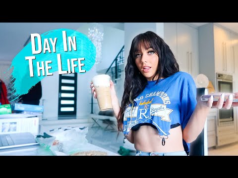 A DAY IN MY LIFE IN A CONTENT HOUSE | CHRISTINA KAYY