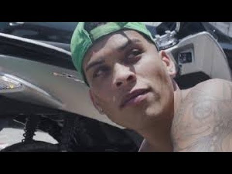 MC Novinho da Praça e MC Pierre - Interesseira - [TIPOGRAFIA]