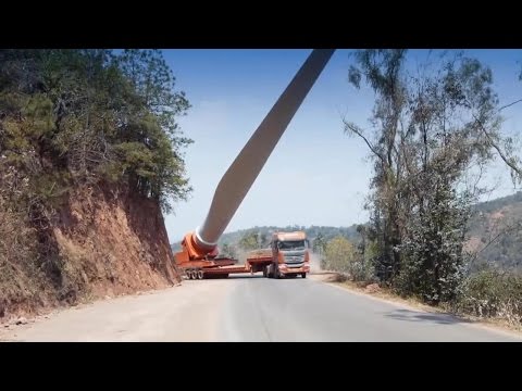 Transport łopat turbin wiatrowych przez góry