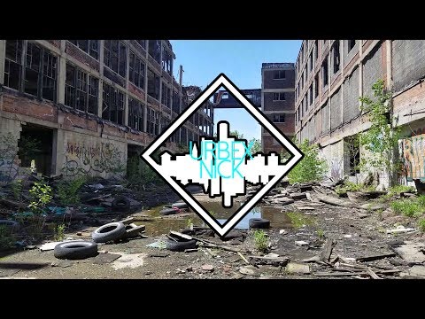 Exploring An Abandoned Car Factory In Detroit | Packard Automotive Plant