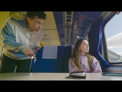 How To Pick Up A Girl On A Train