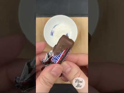 Miniature Chocolate Bar, Tiny Snickers (1) (No Music) #shorts #minifood #ASMR #candy