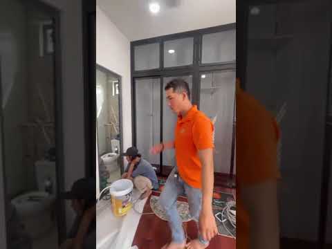 vách ngăn cửa lùa, nhôm đen mờ, kính màu xám khói