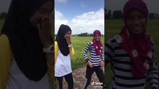 Download lagu Awek tudung mp3