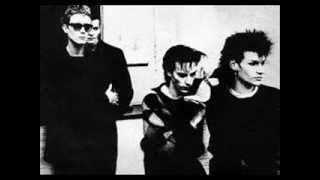 Bauhaus A God In An Alcove.wmv