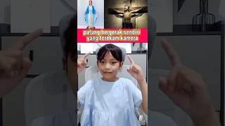 Download lagu Self-Moving Statue Captured on Camera mp3