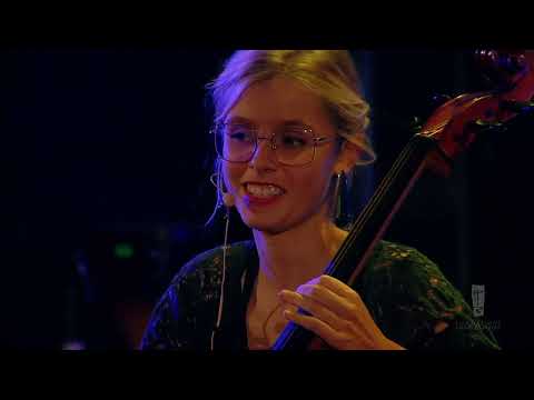 ESCARTEEN SISTERS  Finaliste Premio Andrea Parodi 2022 - Omaggio ad Andrea Parodi "Ruzaju"