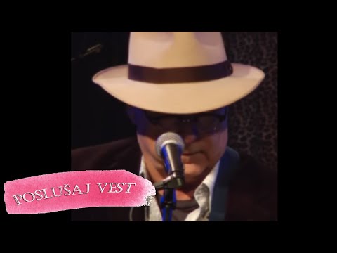 ŠOOK / Pevač PREMIINUO na koncertu