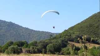 preview picture of video 'Parapendio a Villasalto (paragliding in Sardinia)'