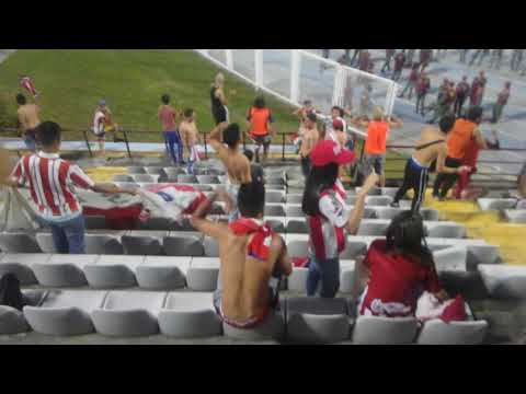 "Infierno AKDmico en &quot;La Carolina&quot;" Barra: Infierno Akademico • Club: Estudiantes de Mérida