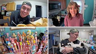 THE VLOGGER IN THE CAR DOWN THE STREET FROM THE HOUSE WITH THE CATS
