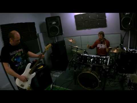 Replica   The Evil That Men Do (Iron maiden cover)