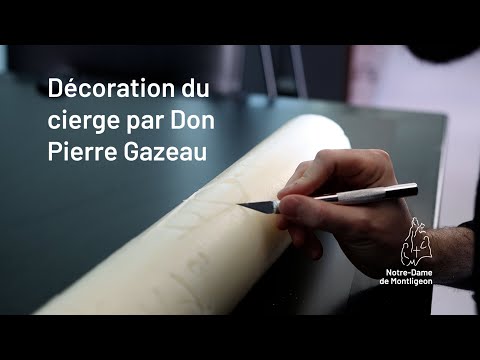 Décoration du cierge pascal par Don Pierre Gazeau