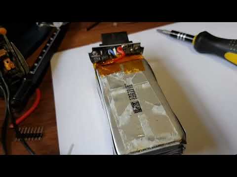 parrot bebop 2 drone battery teardown.