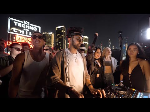 N1RVAAN live in Dubai with  @Boatriders   &  @technoandchill