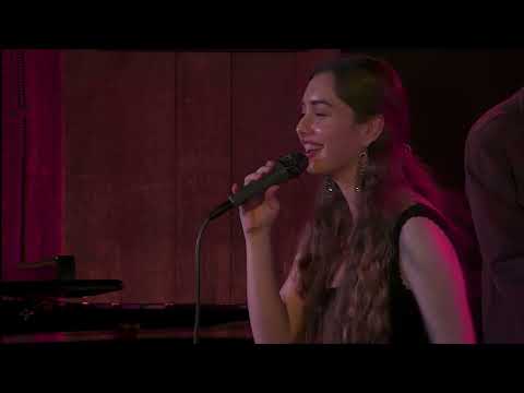 Anais Reno - Almost Like Being in Love