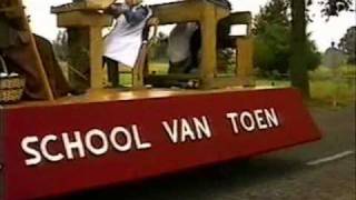 preview picture of video '1995 Wanneperveen stukje optocht'