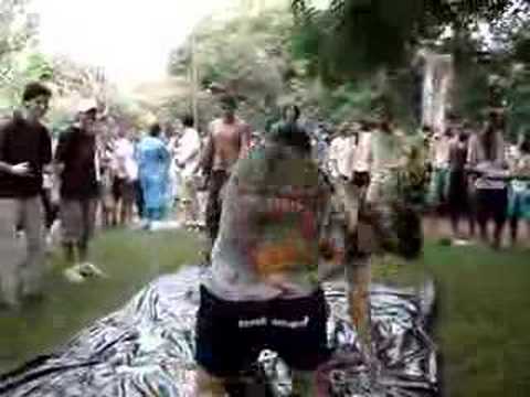 Sumô Trote Eng. Mecânica UFRGS 2007/1 - Round 2