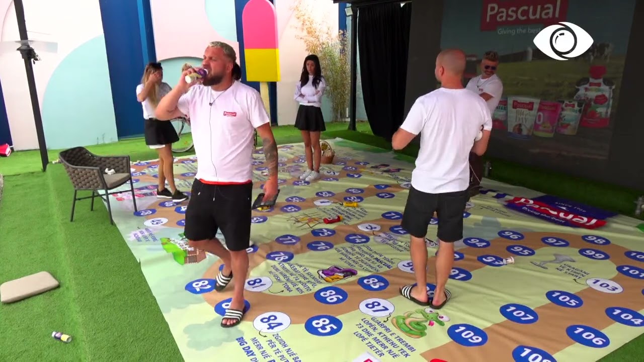 Mos u nxeh/ Efi puth Luizin në faqe