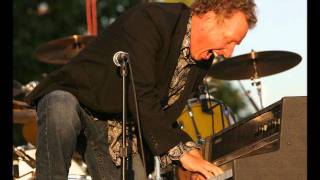 Jason D Williams - You Look Like I Could Use a Drink