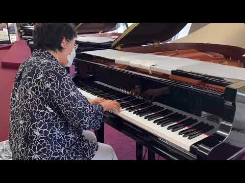 Yamaha Grand Piano GB1K Customer Video