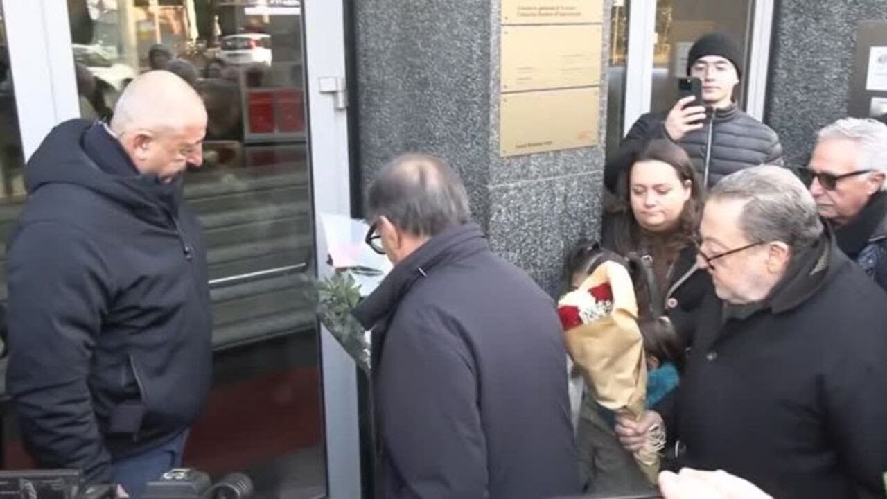 Crans-Montana, La Russa depone fiori al consolato svizzero