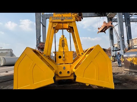 Gầu ngoạm thuỷ lực điều khiển từ xa 25m3