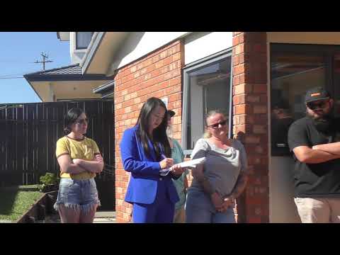 Selling Homes - Fiona Li