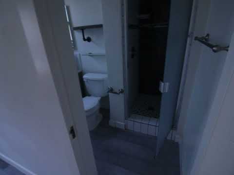 PL8926 - Miracle Mile Studio For Rent