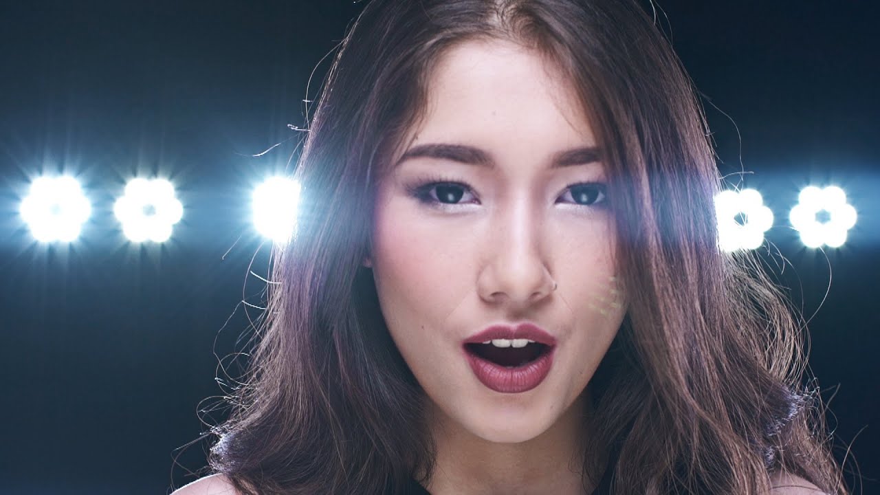 Download Mp3 Mama Cantik Chandraliow Chandraliow x Rayi Putra x Ananta Vinnie x Cianicolay Download Mp3 Mama Cantik Chandraliow