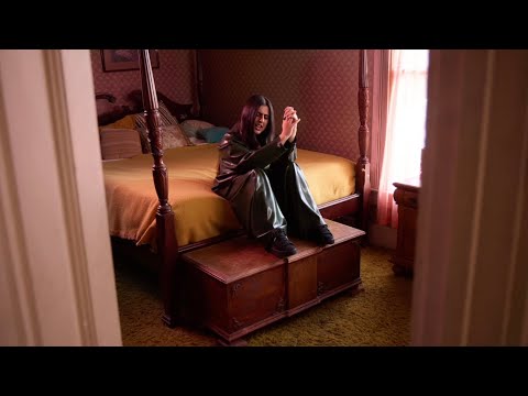 Yarin Glam - Human (Official Lyric Video)