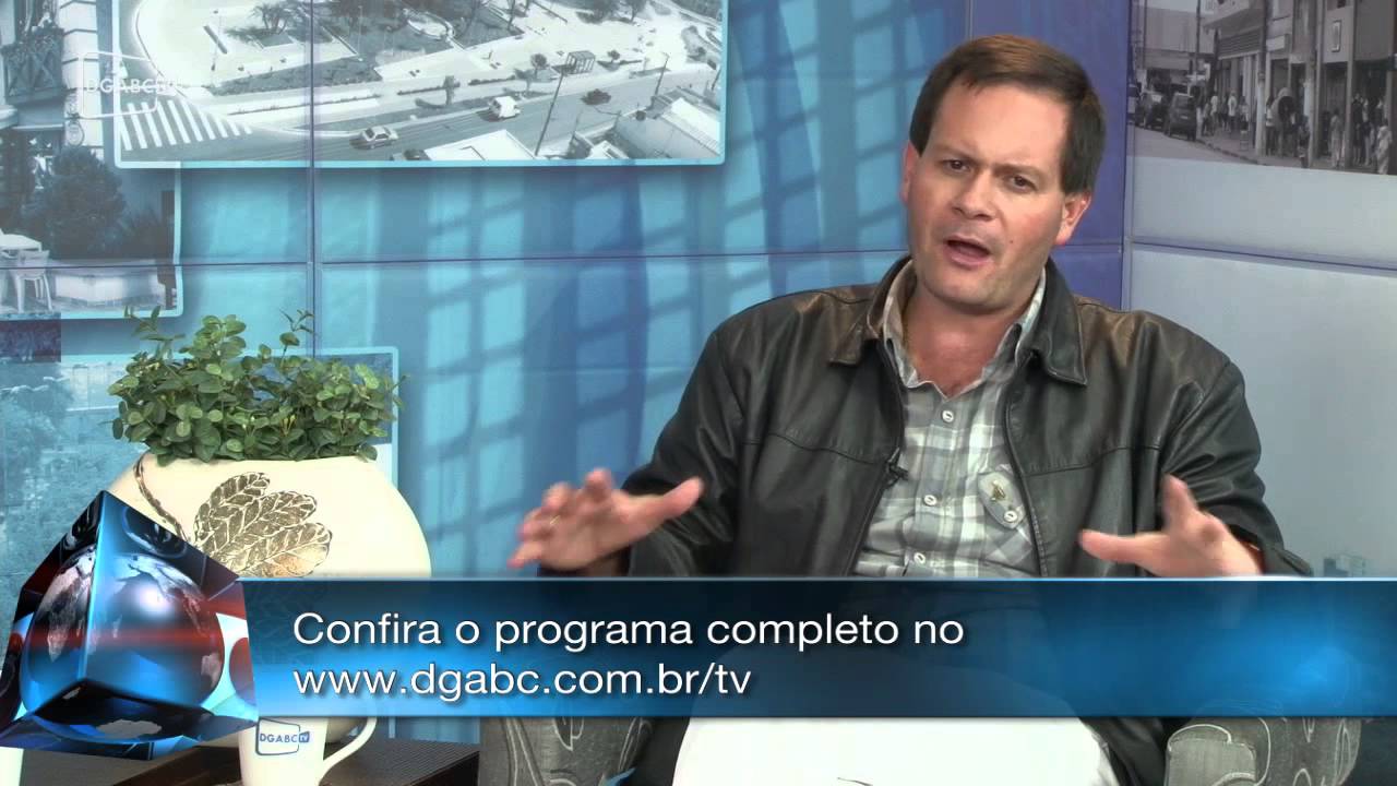 "Prefeitos devem parar de olhar no retrovisor", diz Bonome; veja vídeo