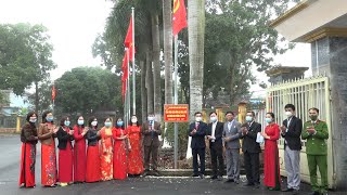 Lễ gắn biển và bàn giao đưa vào sử dụng công trình xây dựng trường THCS Quang Trung,  công trình đường cờ tại trụ sở UBND phường.