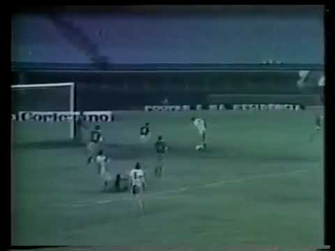 Narciso Doval (Fluminense) - 21/09/1977 - Fluminense 3x0 Goytacaz - 1 gol