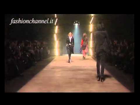 "Vivienne Westwood Gold Label" Autumn Winter 2010 2011 Paris 2 of 4 pret a porter by FashionChannel